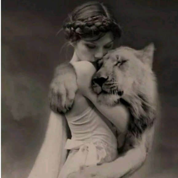 Meet your Posher, Katherine - Picture 1 of 1